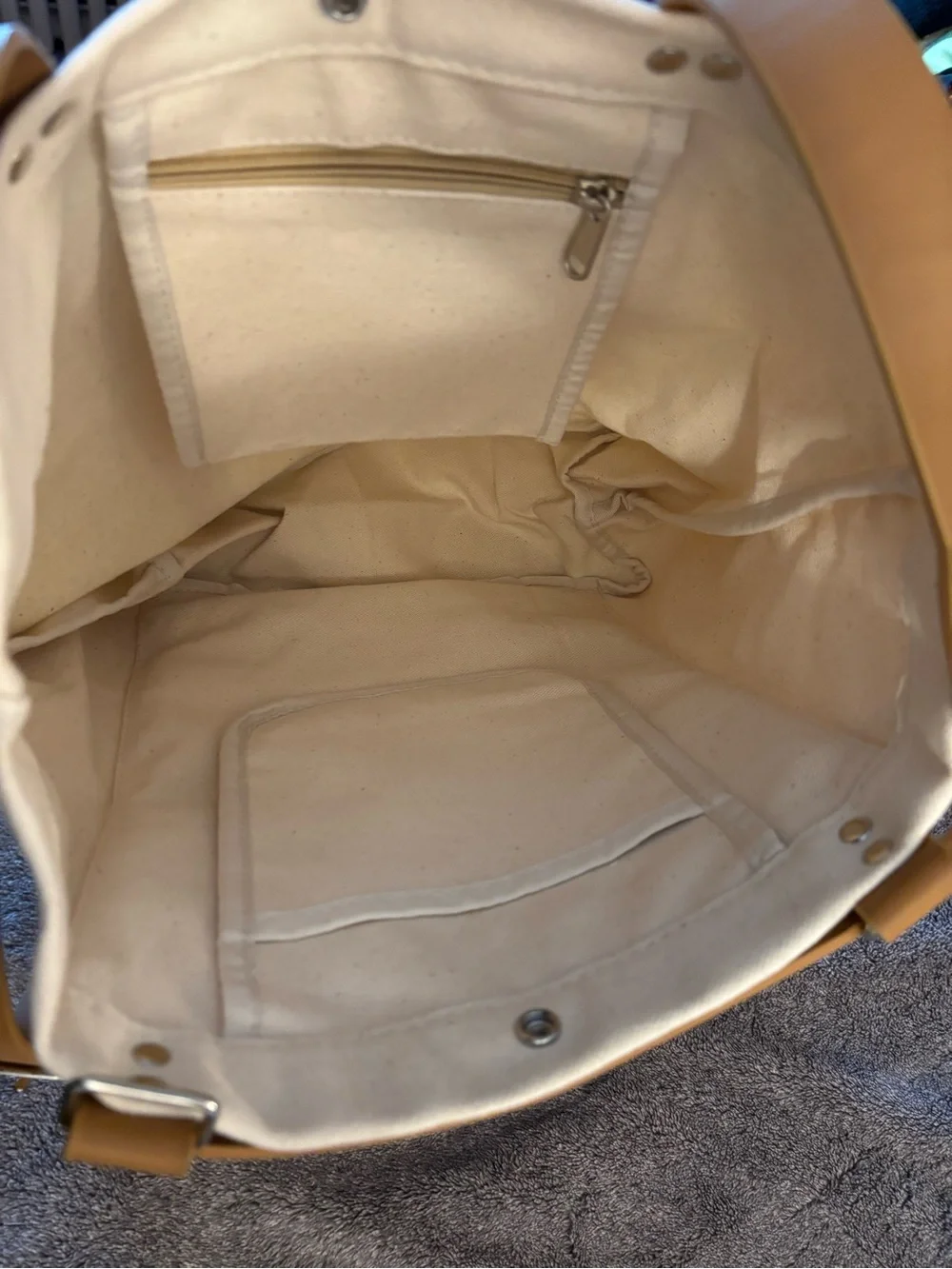 Young Living Desert Mist White Essential Oil Diffuser & Back Pack